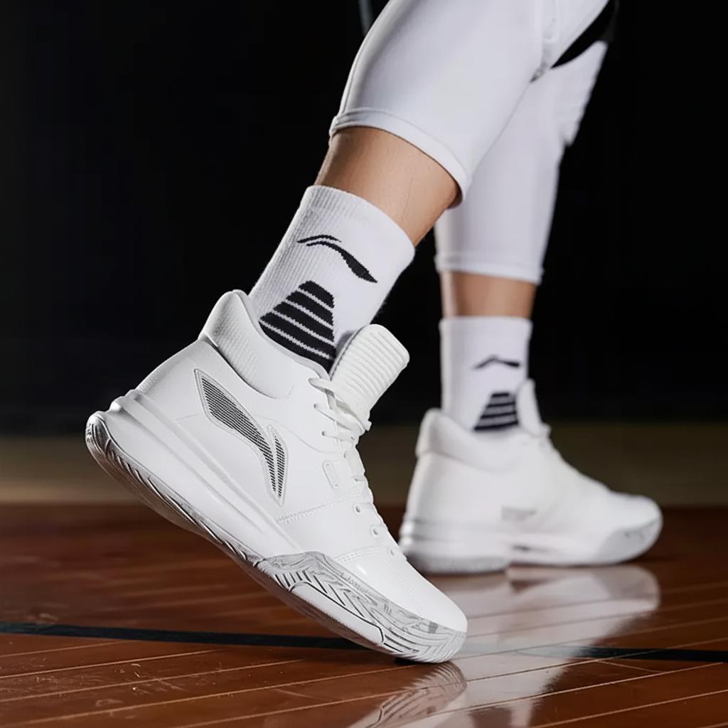 Li-Ning Легкие амортизирующие нескользящие прочные баскетбольные кроссовки среднего размера мужские кроссовки белые ABPQ039-5