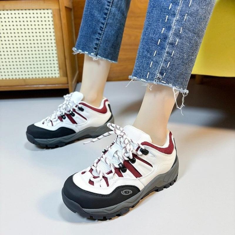 Ретро спортивная обувь для моральной подготовки женская весна 2025 года новая дышащая обувь для увеличения роста уродливые милые папины туфли повседневные универсальные кроссовки