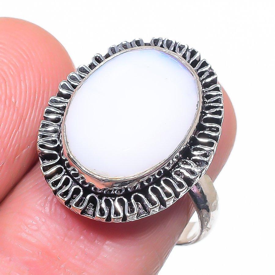 Natural Mother Of Pearl Gemstone 925 Sterling Silver Jewelry Ring Size 7.5 C8W06