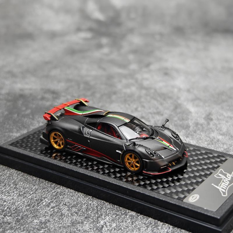 PGN Imola Supercar LCD CLD diecast model 1:64 Static decorative item collection car model