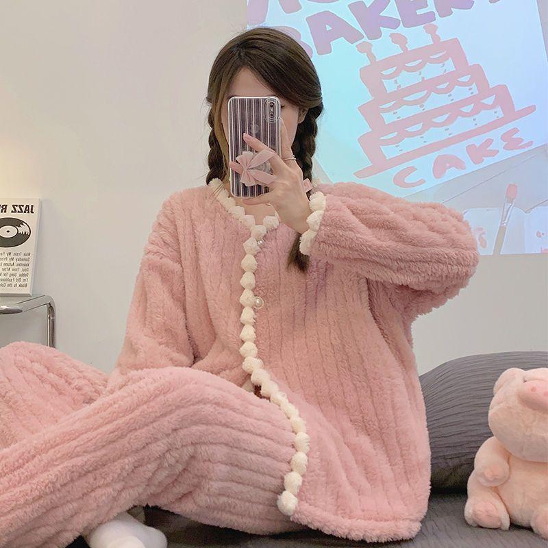 Warm Coral Velvet Pajamas Set for Women Winter Pajamas Pajamas Home Single Breasted Sweet Cute Soft Comfortable Pajamas