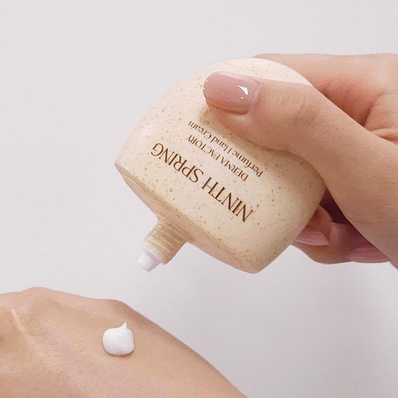 DERMA FACTORY Парфюмированный крем для рук 50г