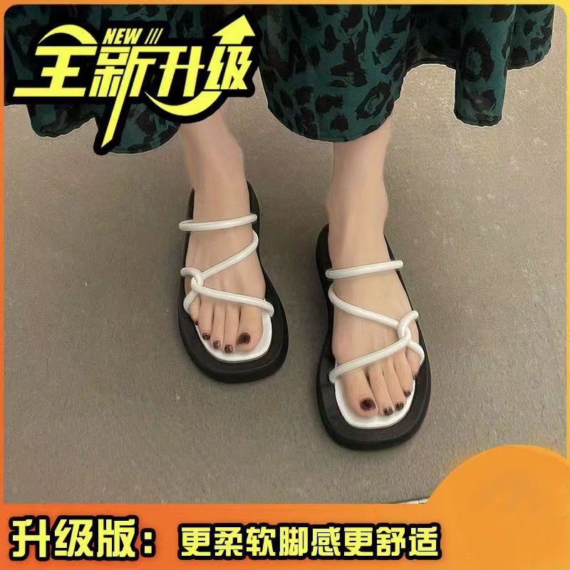 Roman straps cool slippers women wear summer women wear 2025 new open-toed Internet celebrity super fire thick bottom sandals