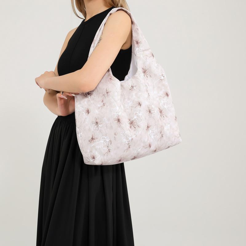 Spring Beautiful New Bag Simple Personalized Bag Design Sense Casual Shoulder Bag Handbag Handbag Art Bag