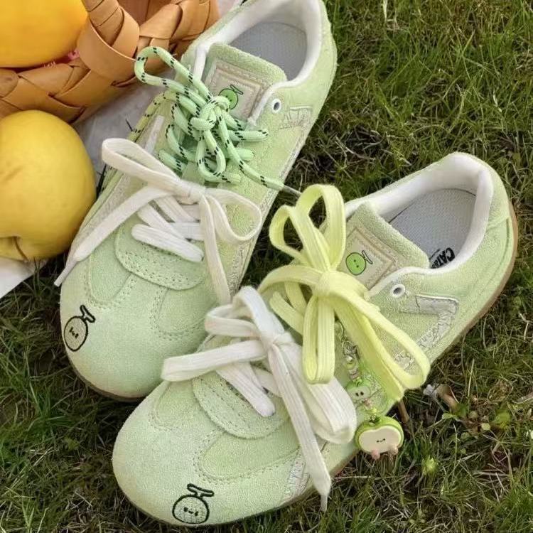 Осенний дьявольский фей фиолетовая бабочка гоночные кроссовки новые низкие тонкая подошва немецкие тренировочные board shoes женские взрослые