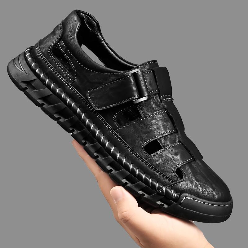 Fashion Hollow Out Men Sandals Casual Leather Mens Summer Shoes Outdoor Man Beach Sandals Soft Roman Shoes Quick Dry Wading Aqua Shoes