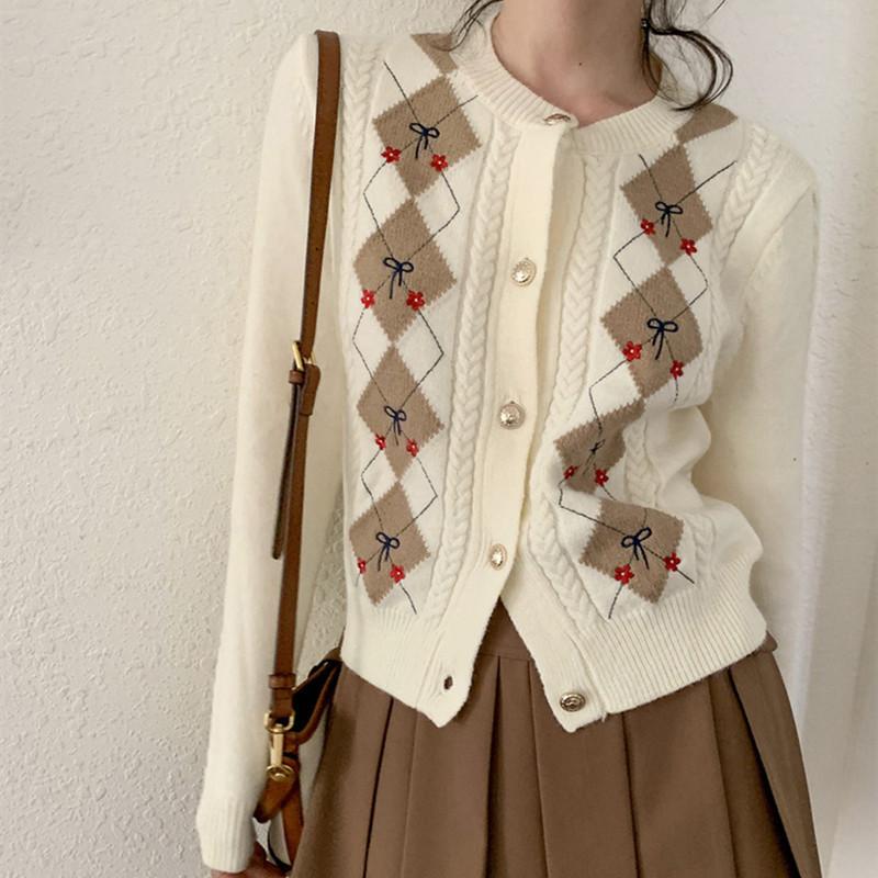 Женский свитер-кардиган с вышивкой в виде ромбов, осень/зима