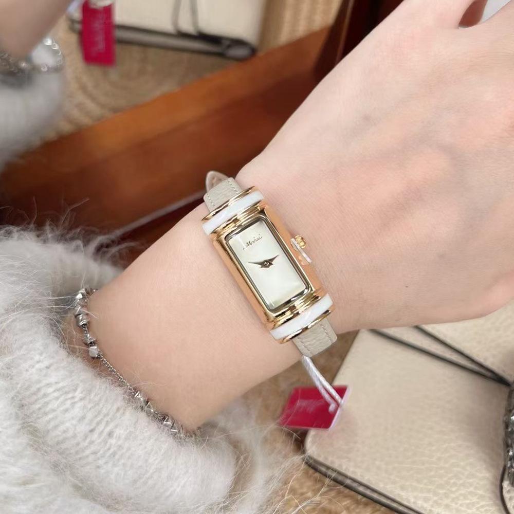 Женские часы Ankola Red Belt Макарон Длинные Овальные Трехмерные Маленькие Золотые Слитки Часы