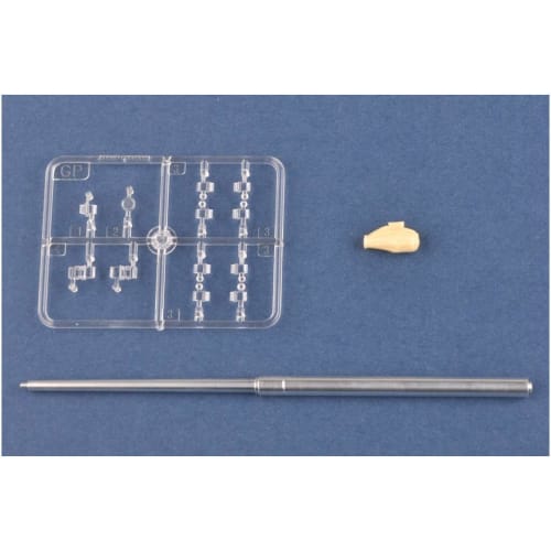 Hobby Boss 1/35 Fighting Vehicle Series German King Tiger Heavy Tank (Henschel Turret) Late Model Plastic Model 84532