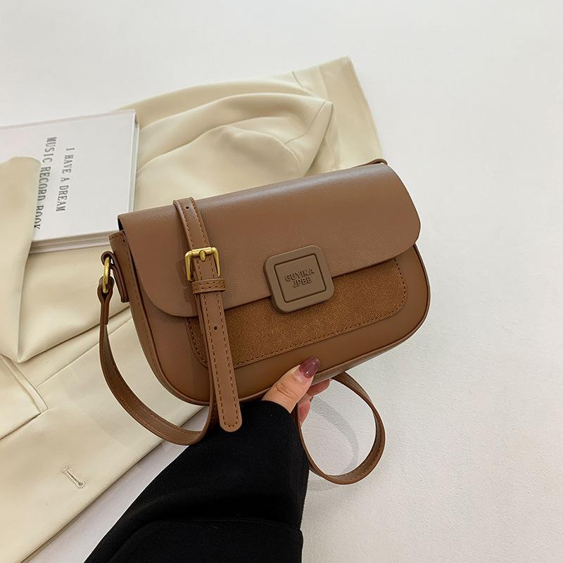 Чувство популярной сумки для отдыха 2025 новая простая модная женская сумка универсальная на плечо сумка-мессенджер ретро маленькая квадратная сумка