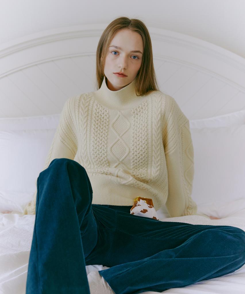 ETMON Turtle-Neck Cable Knit Top Butter