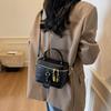 High-end fashion portable bucket bag women's 2025 new trend versatile shoulder bag to work commuter casual women's bag