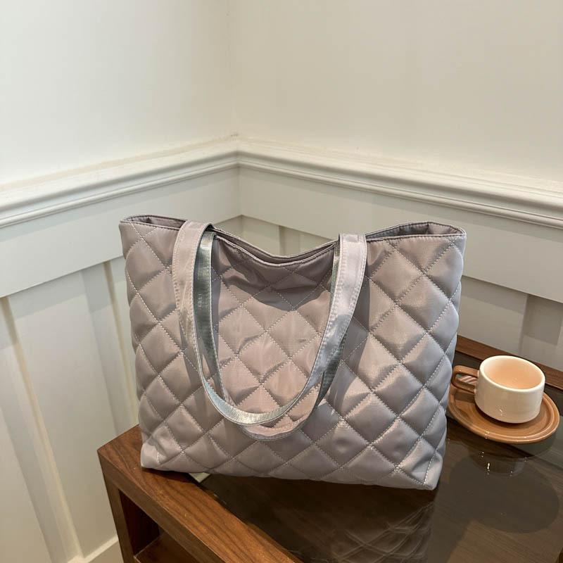 Сумка Женская Сумка 2025 Новая Универсальная Ромбовидная Наплечная Сумка-тоут Большой Вместимости Повседневная Простая Сумка Под Мышку