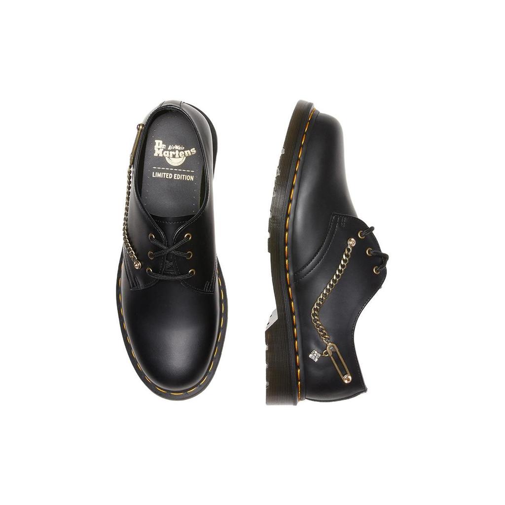 Dr. Martens Leather Metal Chain Low-Top Casual Shoes Unisex Casual Shoes Black 28017001