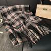 Женский зимний шарф высокого класса, новый утолщенный теплый шарф, ретро литературный клетчатый шарф с бахромой