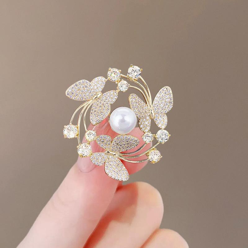 Cartoon Imitation Shell Dragon Brooch For Women Chinese Zodiac Dragon Enamel Pins Cute Animal Badge Birthday Jewelry Gift