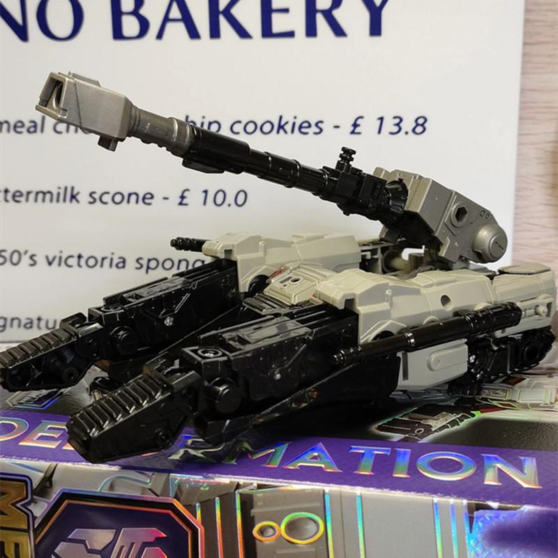 JINGKE Transformation One TANK Megatron Action Figures robot Toys KO ss114 18cm Children's Toy Gift