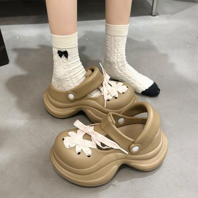 Маленькие крутые тапочки на толстой подошве, пляжные баотоу, полутапочки женские, весна-лето 2025, новые нескользящие супер-огонь дырчатые туфли женские