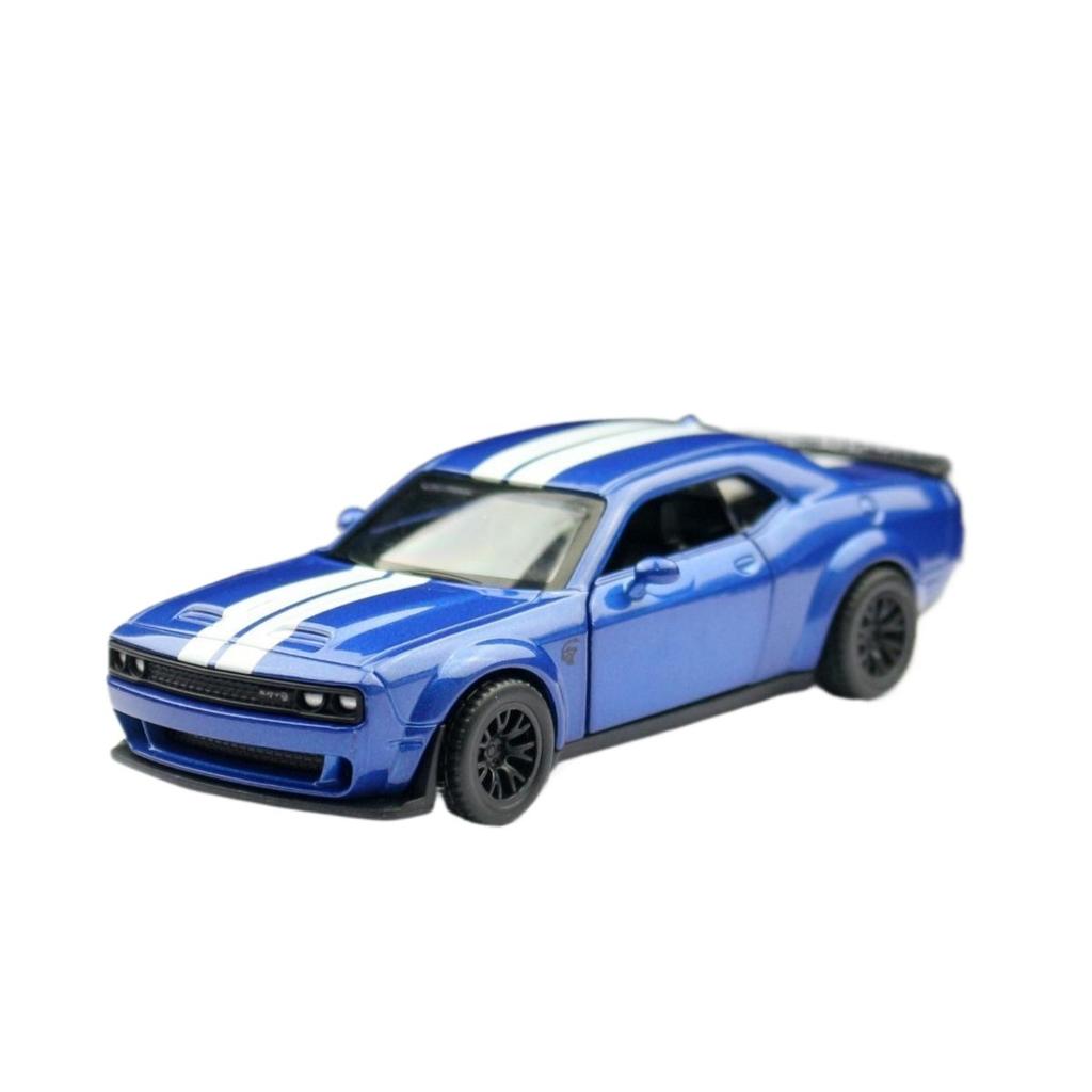 1/44 Dodge Challenger SRT Hellcat Toy Car Model Diecast Metal Vehicle Miniature Pull Back Doors Openable Collection Gift for Kid