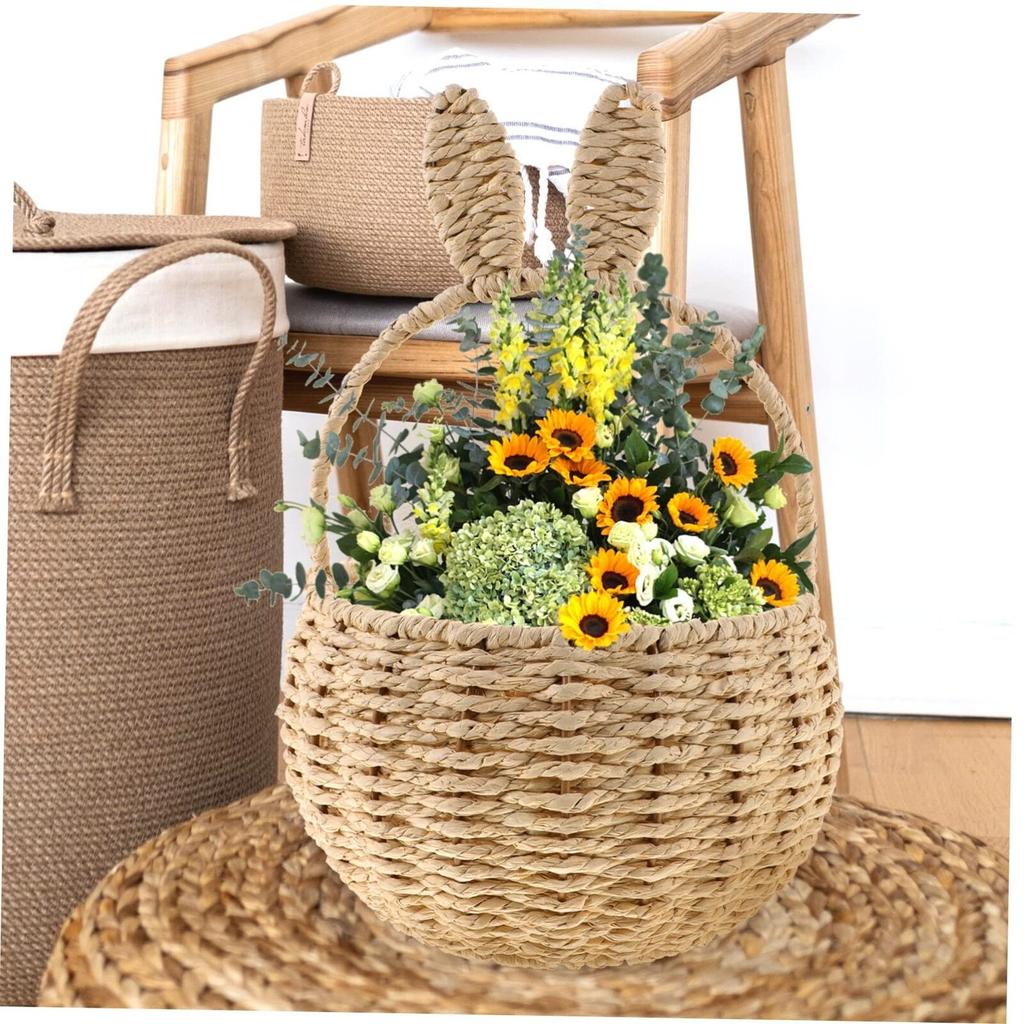 Плетеная корзина из ротанга Плетеная корзина из ротанга