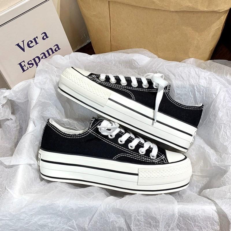 Женские кроссовки Lightning 2024 Spring Low-Top на толстой подошве из парусины — тренд в корейском стиле, визуально увеличивающий рост