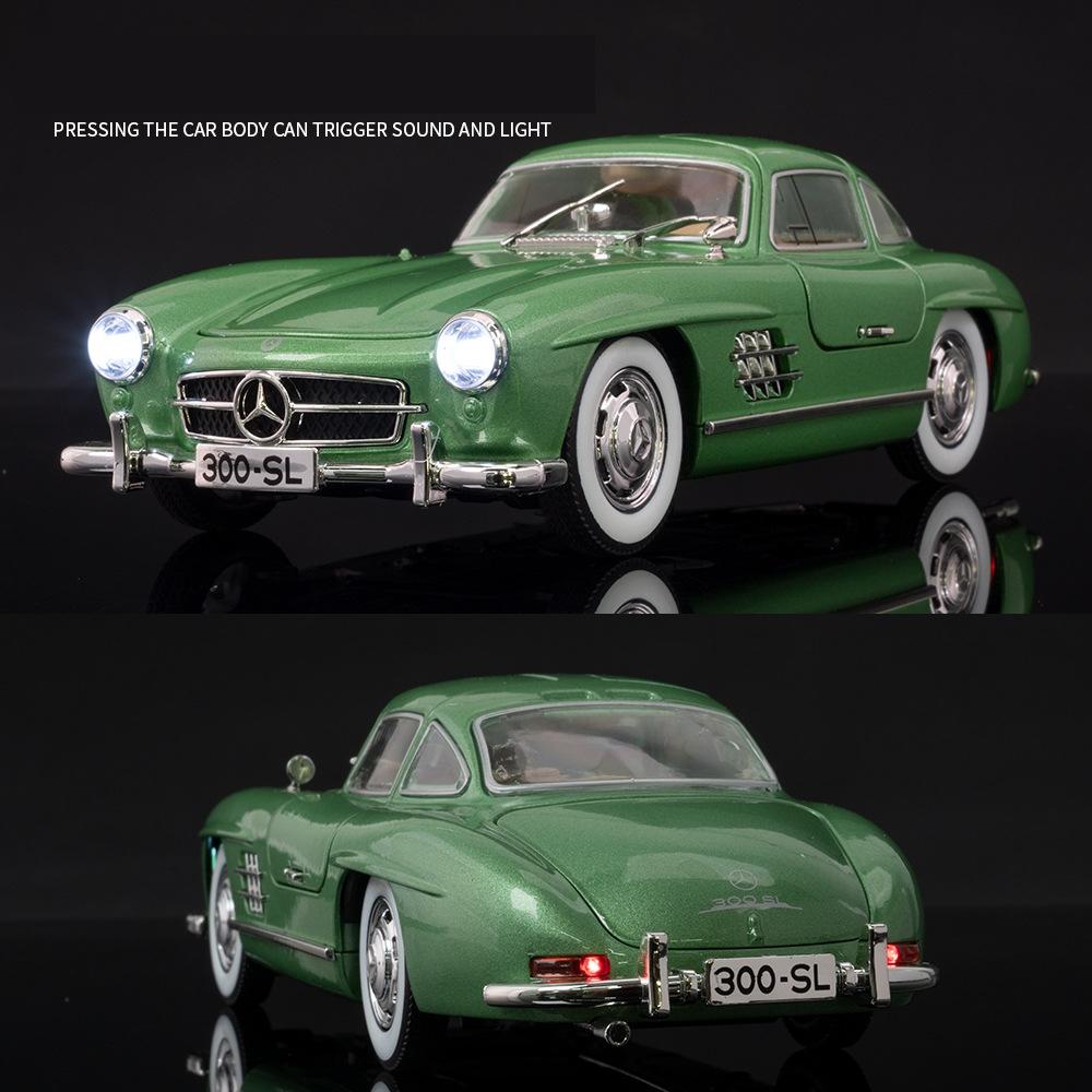 1/24 Mercedes-Benz 300SL Vintage Diecast Alloy Miniature Toy Car Model Pull Back Sound Light Classical Collection Gift for Boy