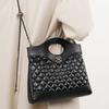 Fashionable and Versatile Lingge Chain Women's Bag, Genuine Leather Bucket Bag, New Small Fragrant Wind Handheld Big Bag