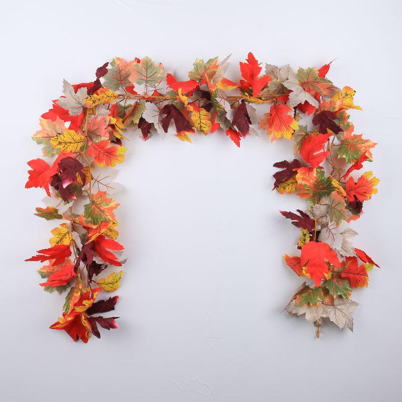 Realistic Autumn Maple Leaf Vine: Harvest Festival & Halloween Home Decoration