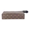 Louis Vuitton Сумка для туалетных принадлежностей 26 Сумка для туалетных принадлежностей Классический дизайн с монограммой Покрытие из канвы с кожаной отделкой Унисекс Сумка для туалетных принадлежностей Коричневый M46037