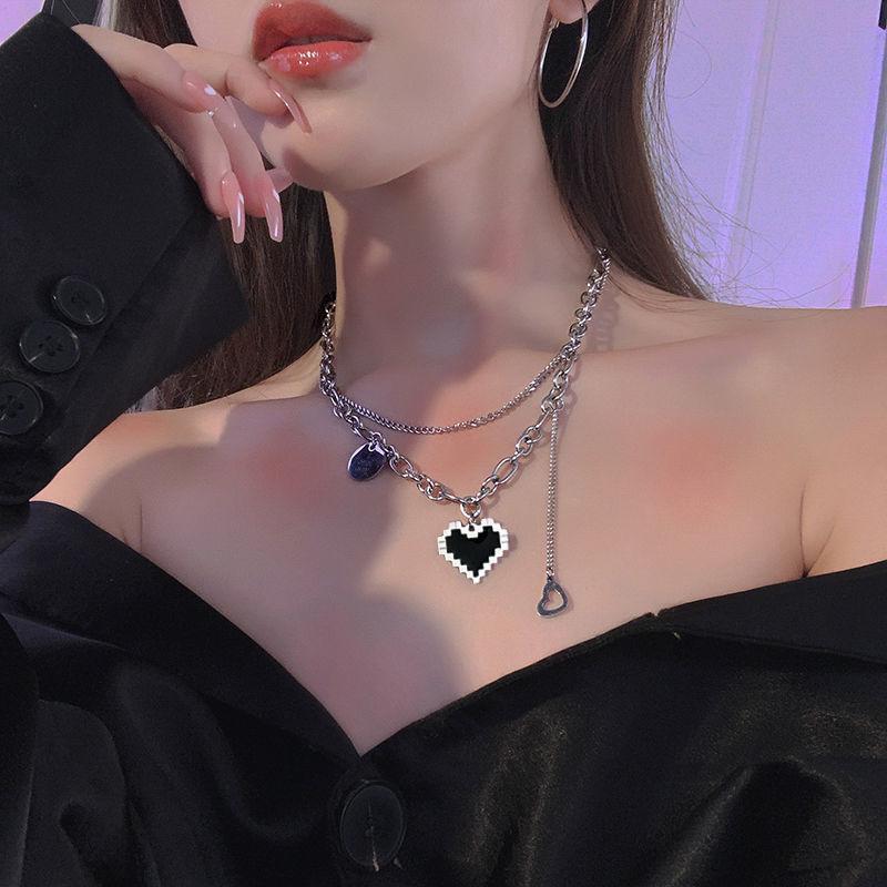 Mosaic Black Love Necklace Female Hip Hop Simple Wild Letter Pendant Clavicle Chain Women's Necklace