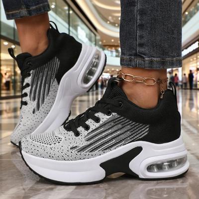 Женская обувь – Кроссовки