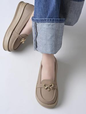 Shoetopia Женские туфли-лоферы на платформе | Стильные повседневные туфли без шнуровки с металлическим декором | Удобная обувь на каждый день, балетки