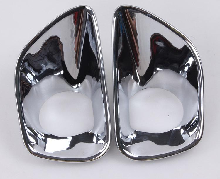 Хромированные накладки на передние противотуманные фары из АБС-пластика для Grand Cherokee 2011 года