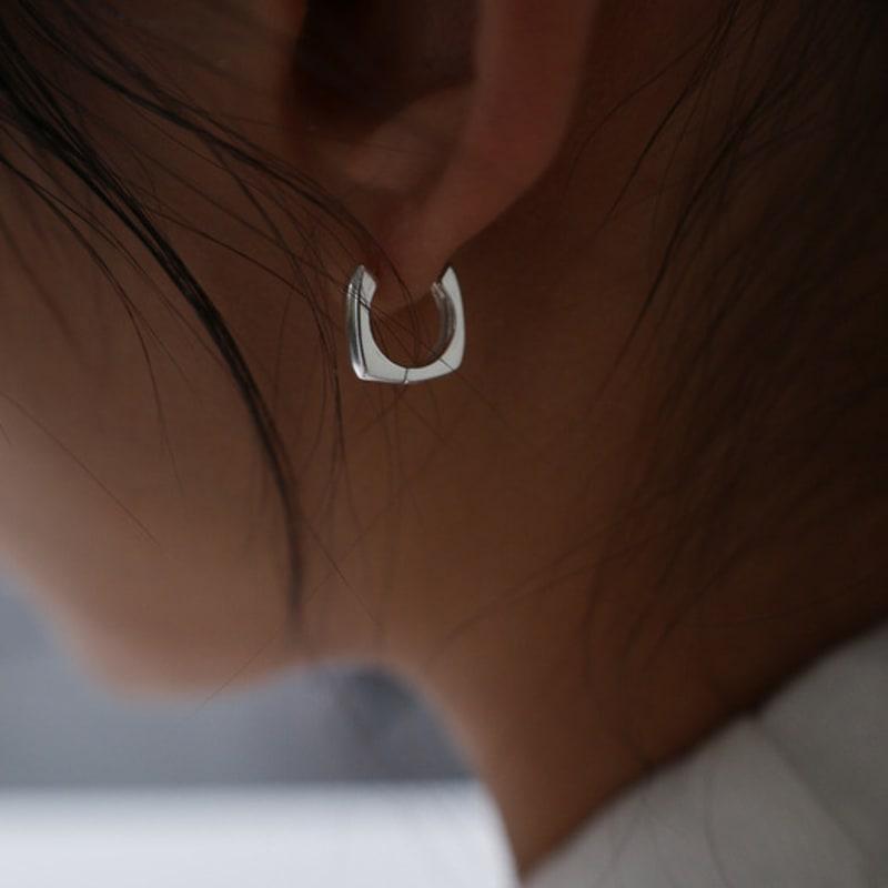 MERITY Square one-touch earrings