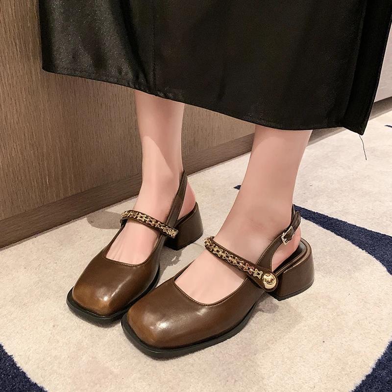 Модные женские туфли 2024 года, женские туфли Мэри Джейн на высоком каблуке, модные металлические украшения для офиса и карьеры, новые сандалии с пряжкой и ремешком на носке