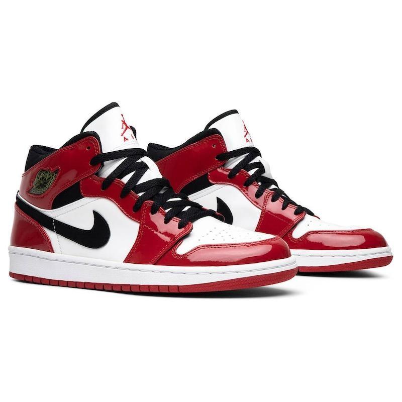 Jordan 1 Ретро Чикаго Буллз Лакированный 2003 136085-106
