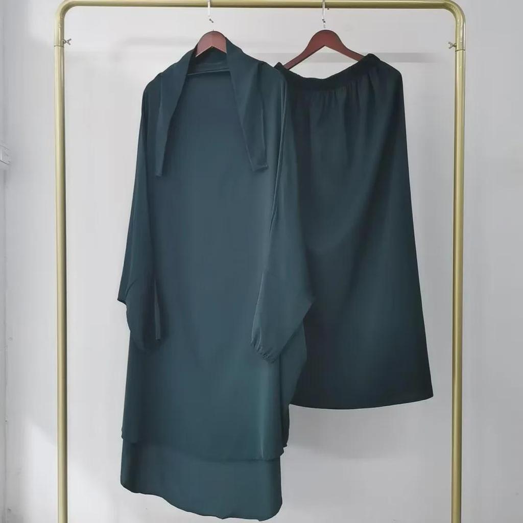 Yiduoduo Hooded Middle Eastern Robe: Solid Color Two-Piece Suit with Side Pockets