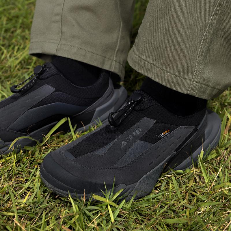 Li Ning Туристические кроссовки с низким верхом Outdoor CF Tracing Унисекс Черные AHCU035-1