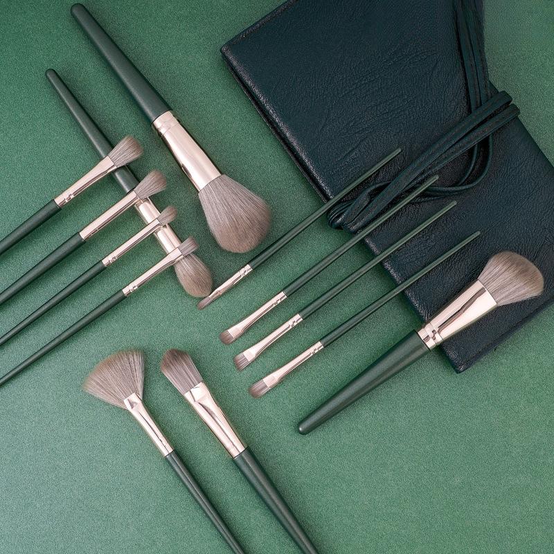 Набор из 14 мягких кистей для макияжа Green Cloud