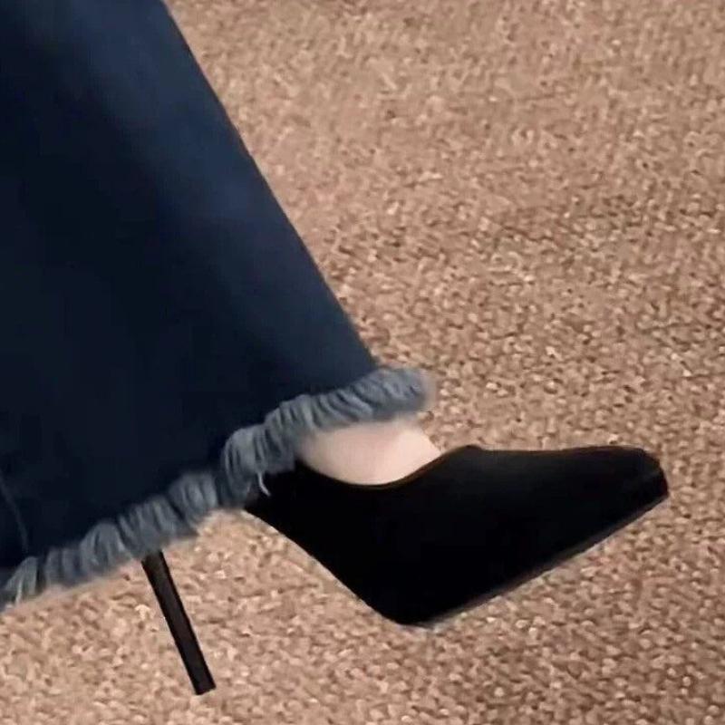 Мода 2025 Женская Мода Туфли на Тонком Каблуке Осень Новые Остроносые Мелкие Замшевые Противоскользящие Износостойкие Высокие Каблуки