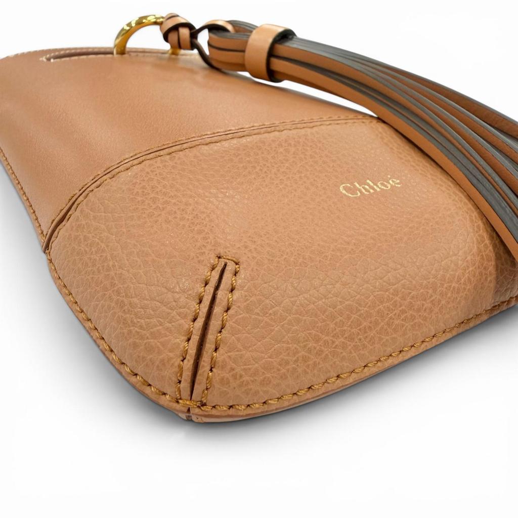 Excellent Chloe Shoulder Bag WALDEN Walden Phone Pouch Women CHC20AP330C6126B Used