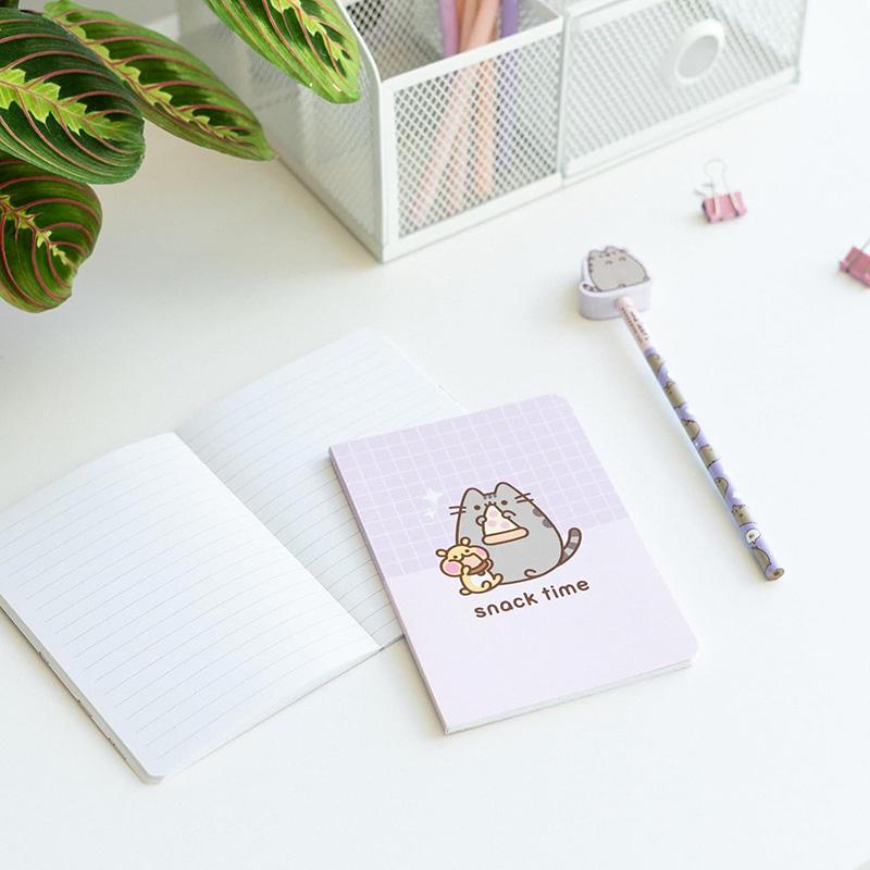 Pusheen - A4 binder from the Purrfect Love collection with sheets (4 rings, elastic band)