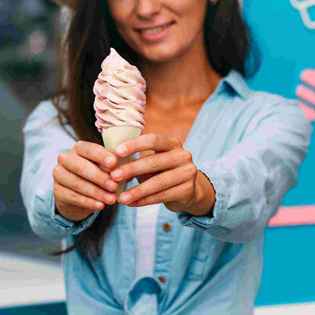 100 Pcs Cone Ice Cream Veneer Roll Mini Dessert Cup Wooden Cones Cake Boxes Food Plushies