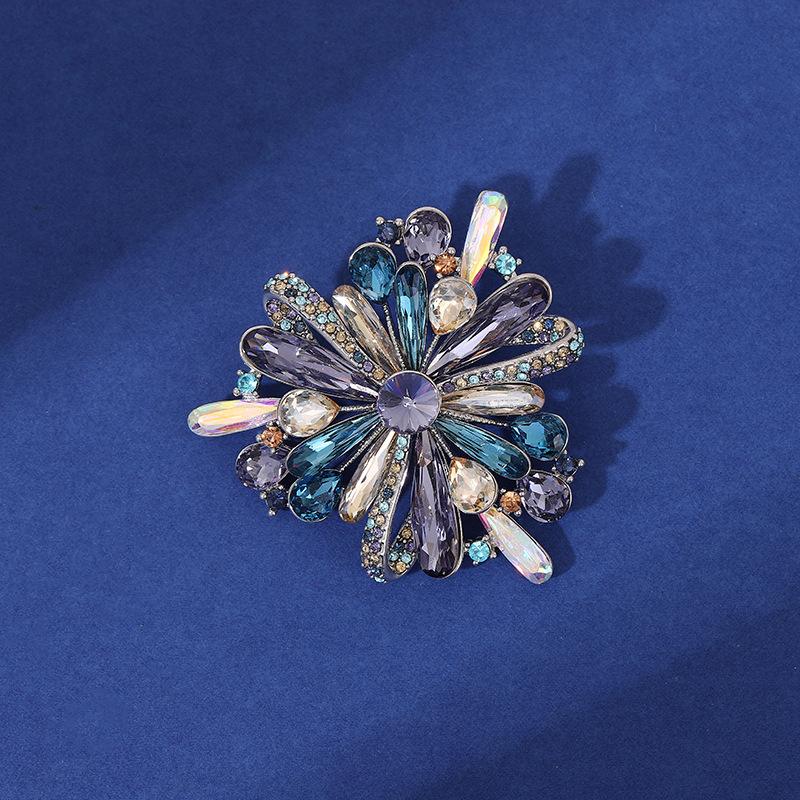 Кристалл Алмаз Кристалл Цветок Булавка Медная Брошь Брошь Аксессуары Премиум Нишевые Аксессуары