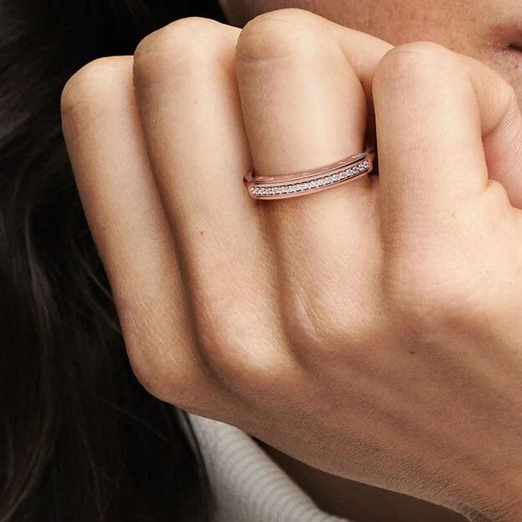 Pandora Кольца из сплава с синтетическим кубическим цирконием Женские Розовое золото 182283C01