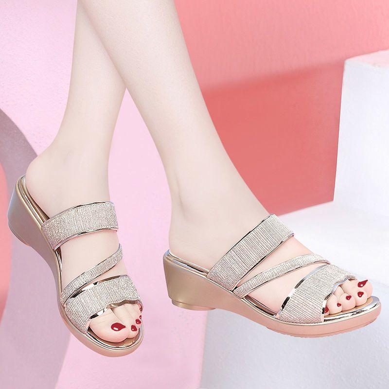 Тапочки на танкетке, женские сандалии, уличные пляжные тапочки, женские туфли-лодочки на высоком каблуке с открытым носком, женская обувь на каблуке-платформе