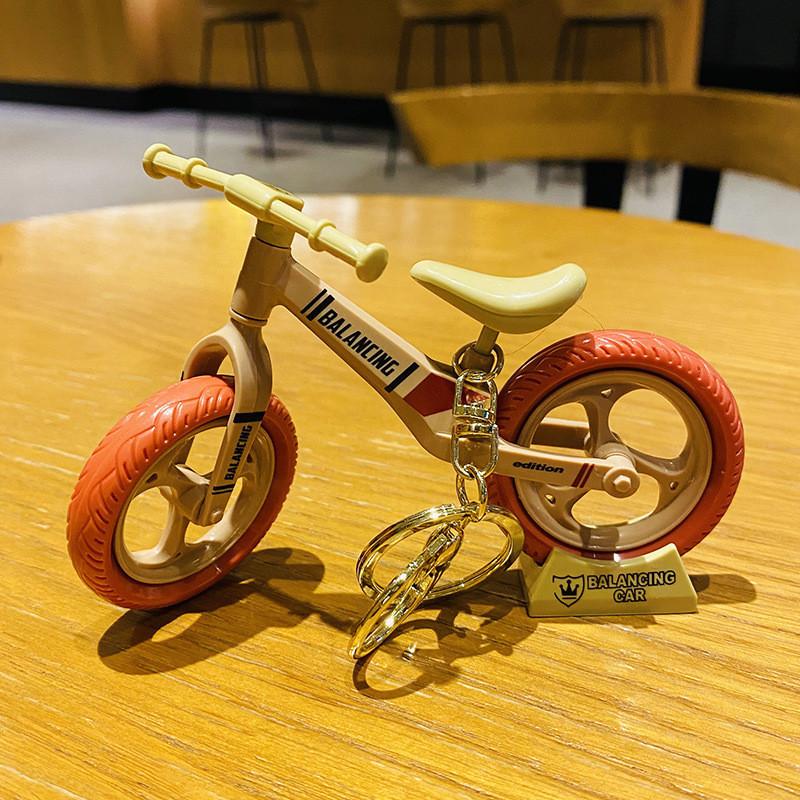 Милый брелок-велосипед из сплава и пластика для рюкзаков и в качестве подарка для пар