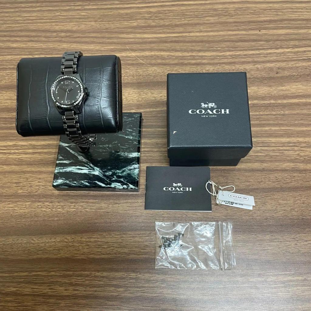 Использовал (b10812) Женские часы COACH TRISTEN Кварцевые Черные 10 Кристаллов 14502130 Поставляется с рамкой и коробкой