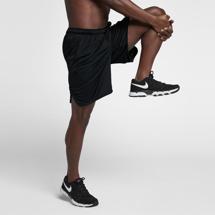 Nike Спортивные шорты мужские черные средние 890812-010