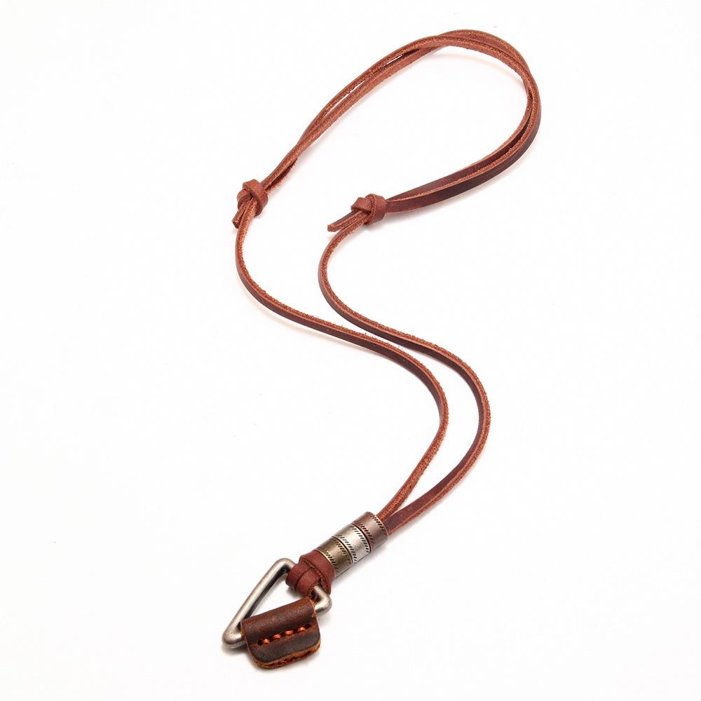 Мужское ретро-колье из металла и кожи с треугольным звеном